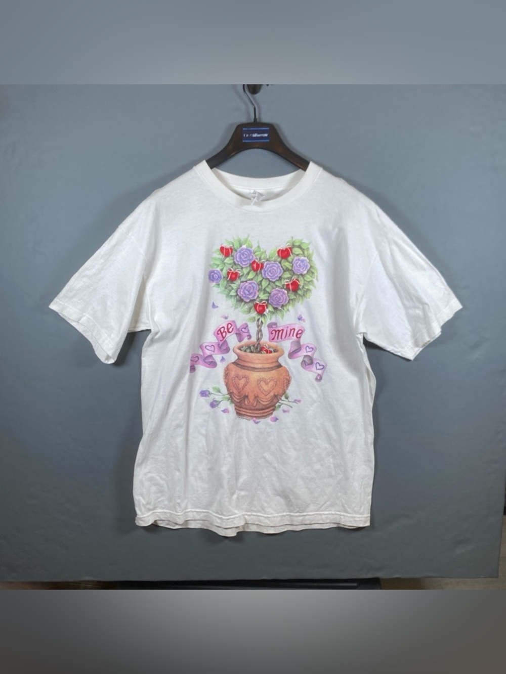 Vintage 90s Atlas Sportswear Be Mine Valentine Heart Flower Pot T-Shirt Large
